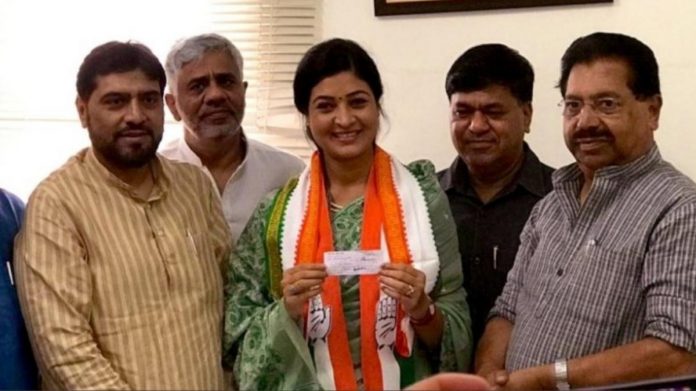 Former-Aam-Aadmi-Party-MLA-Alka-Lamba-joins-Congress